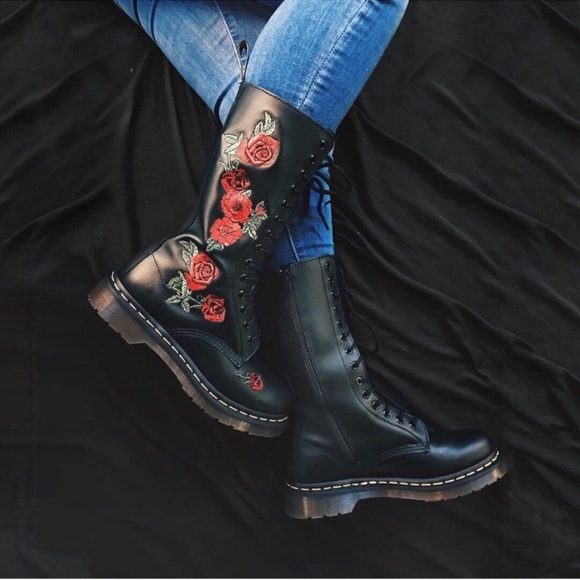 NEW Dr Martens 1914 Vonda Leather Mid Calf Boots
Black Softy T Floral Size 6 - Picture 2 of 15